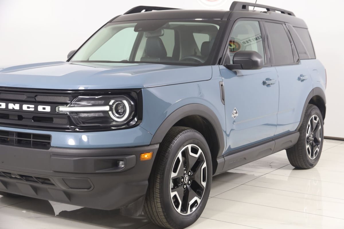 Used 2023 Ford Bronco Sport Outer Banks w/ Tech Package AWD/4WD image 52