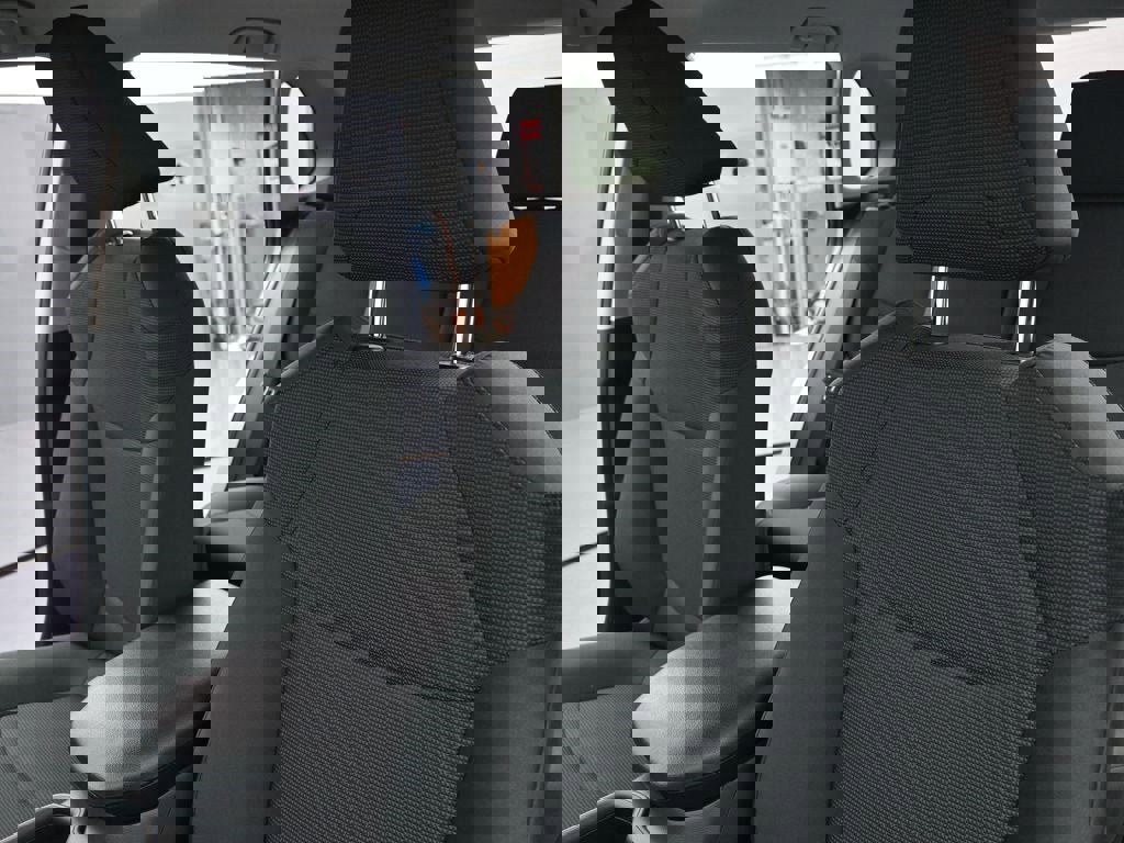 New 2025 Toyota RAV4 LE image 9