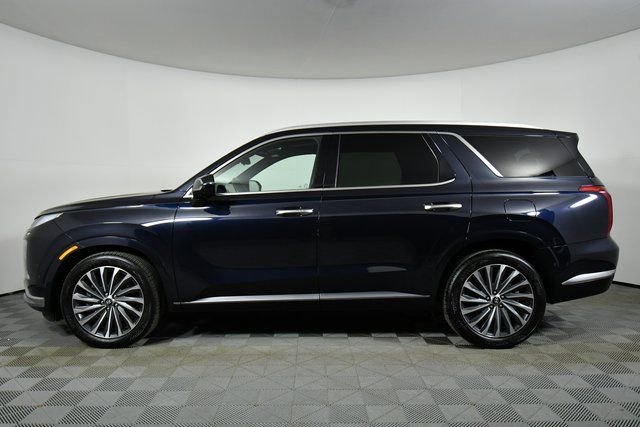Used 2024 Hyundai Palisade Calligraphy image 16