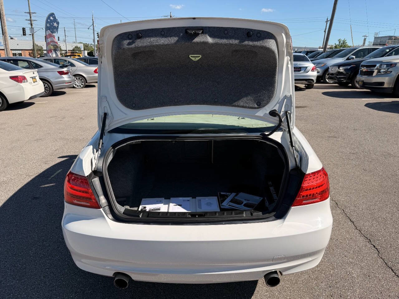 Used 2011 BMW 335i xDrive Coupe w/ Premium Pkg AWD/4WD image 31