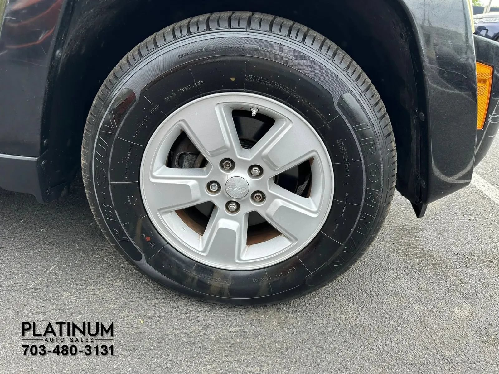 Used 2009 Jeep Liberty Sport w/ Popular Equipment Group AWD/4WD image 18