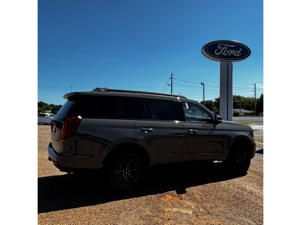 New 2027 Ford Expedition Tremor AWD/4WD image 4