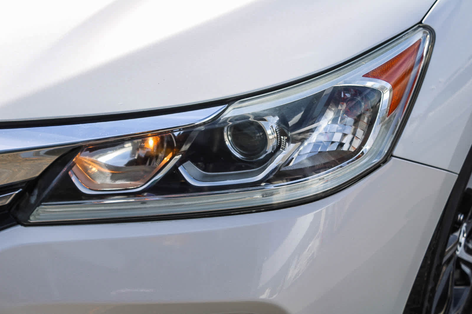 Used 2017 Honda Accord LX image 8