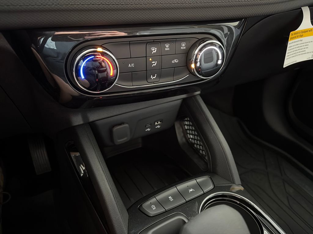 New 2026 Chevrolet TrailBlazer LT w/ Midnight Edition FWD image 20