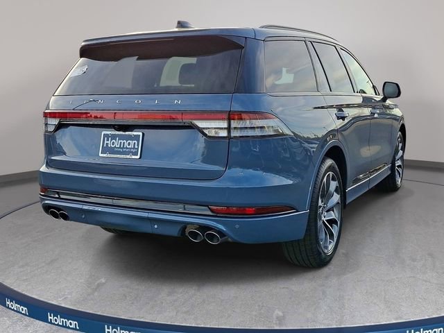 New 2026 Lincoln Aviator AWD w/ Jet Appearance Package image 5