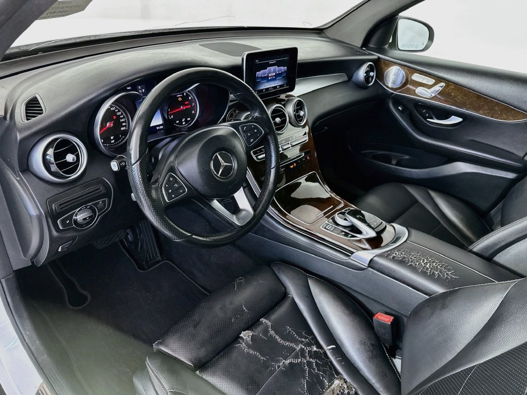 Used 2017 Mercedes-Benz GLC 300 image 28