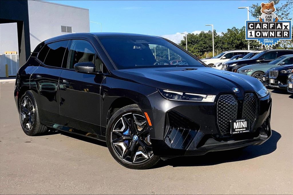 Used 2025 BMW iX xDrive50 image 27