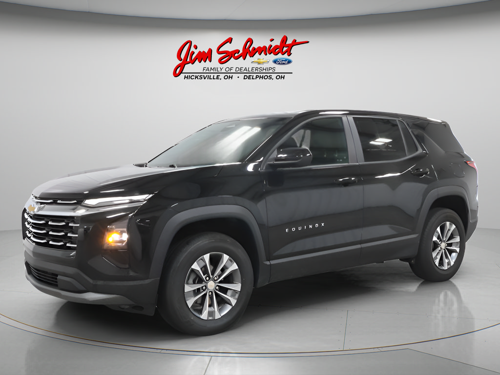 Used 2025 Chevrolet Equinox LT FWD image 2