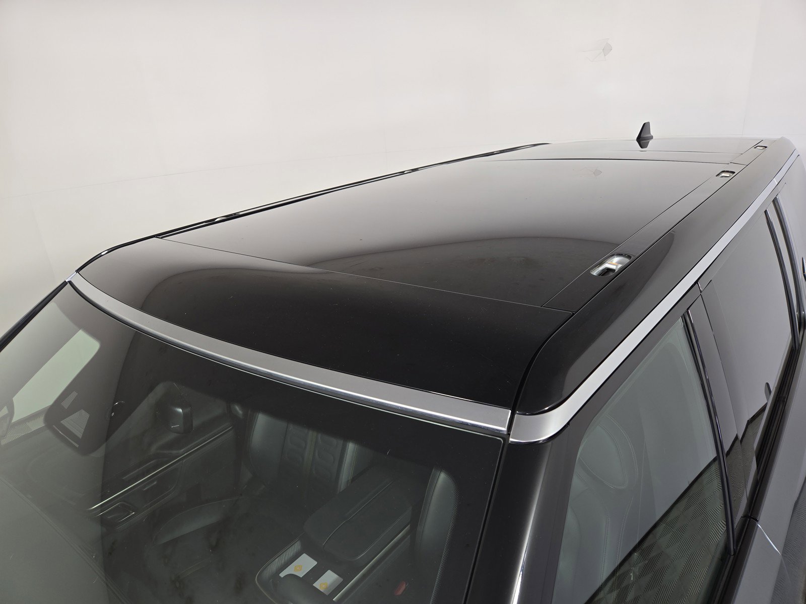 Used 2023 Rivian R1S Adventure AWD/4WD image 13