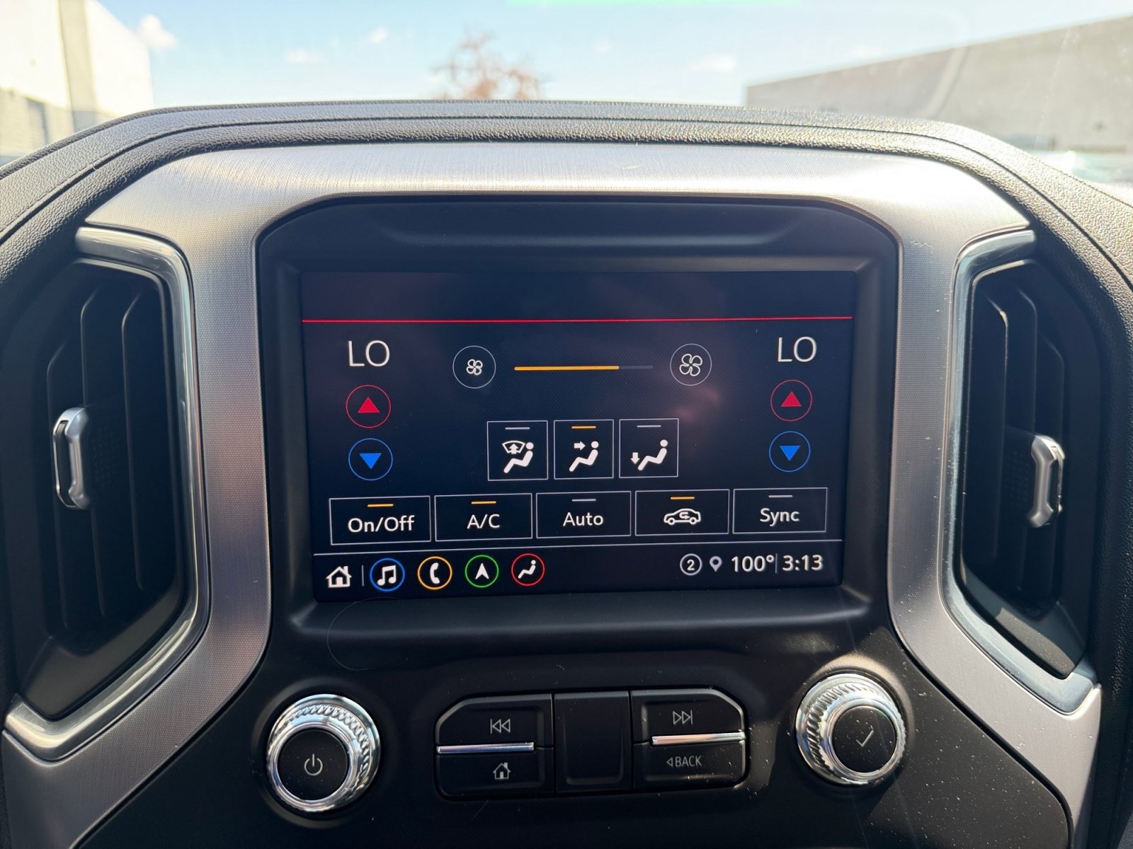 Used 2021 GMC Sierra 1500 SLT AWD/4WD image 24