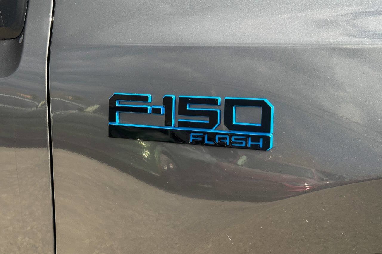 Used 2024 Ford F150 Lightning Flash AWD/4WD image 11