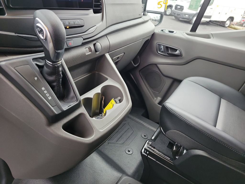 New 2026 Ford Transit 250 148 Medium Roof image 31
