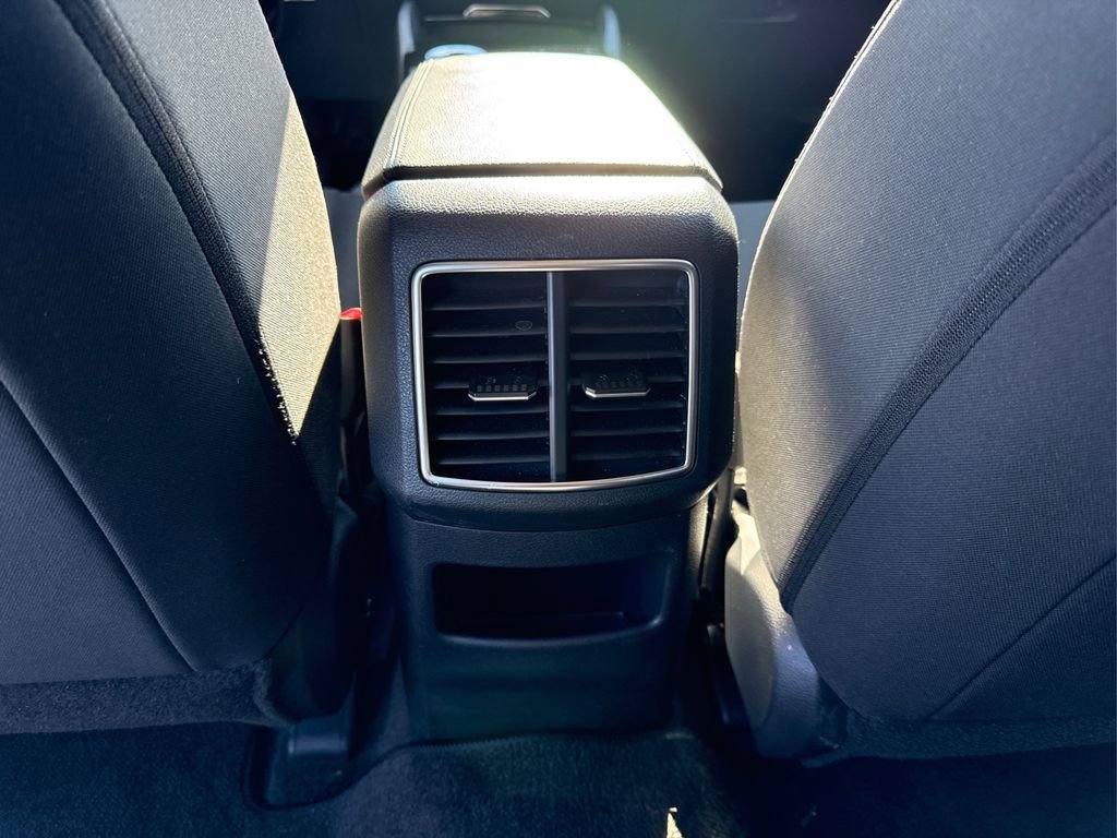 Certified 2025 Kia Sportage LX image 33