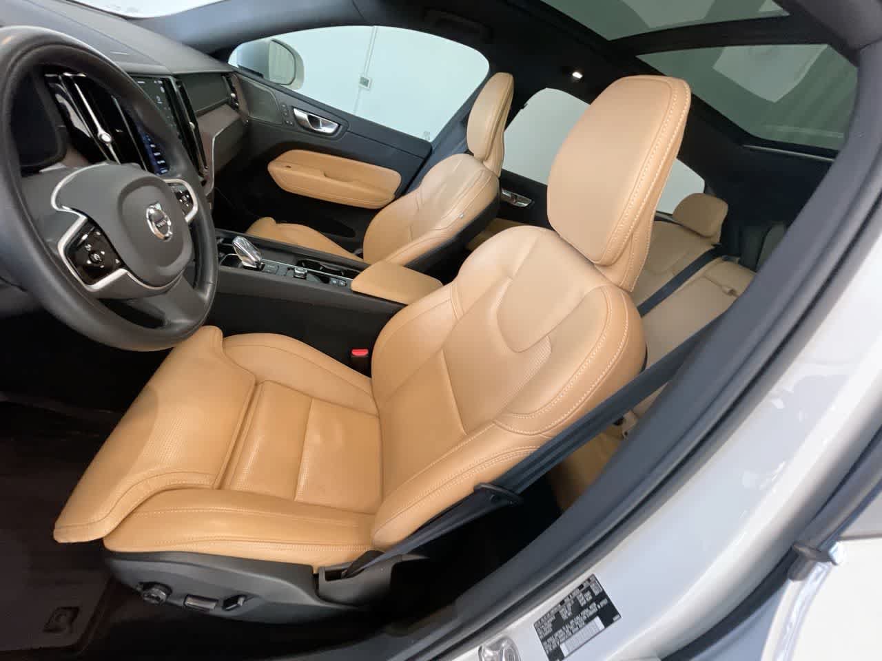 Used 2022 Volvo XC60 B5 Inscription w/ Advanced Package AWD/4WD image 11