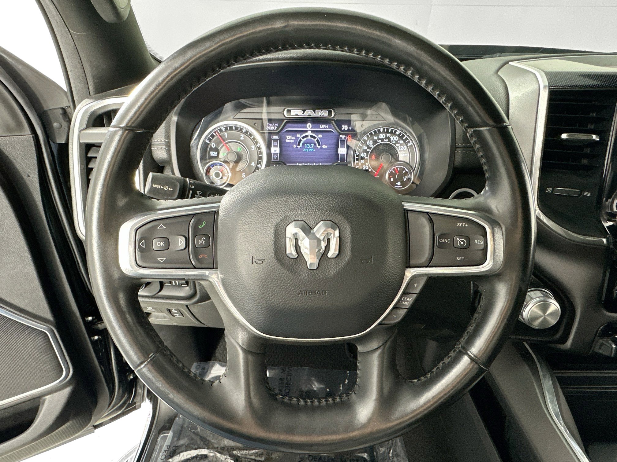 Used 2022 RAM 1500 Laramie RWD image 11
