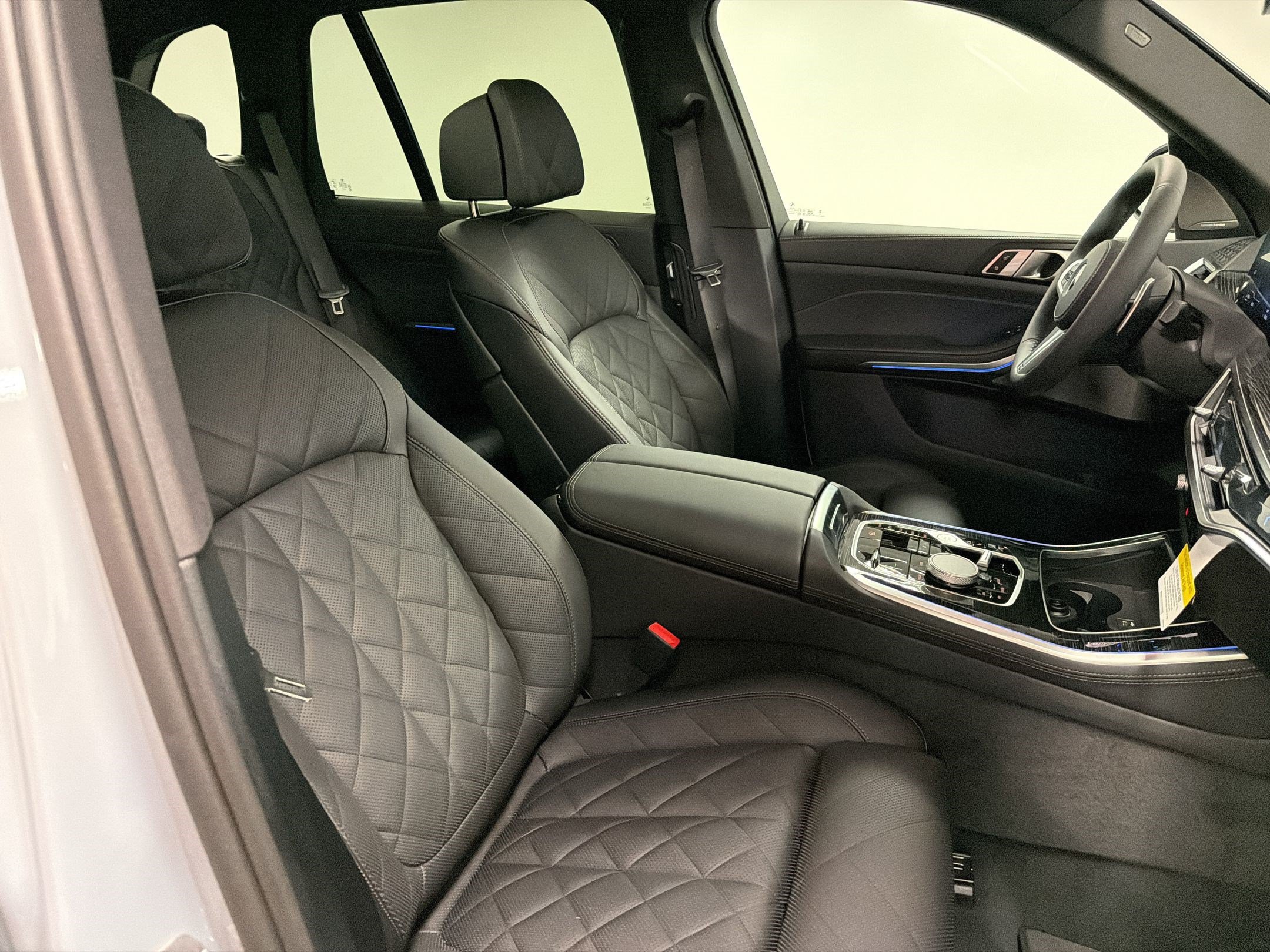 New 2026 BMW X5 xDrive50e w/ M Sport Package AWD/4WD image 22