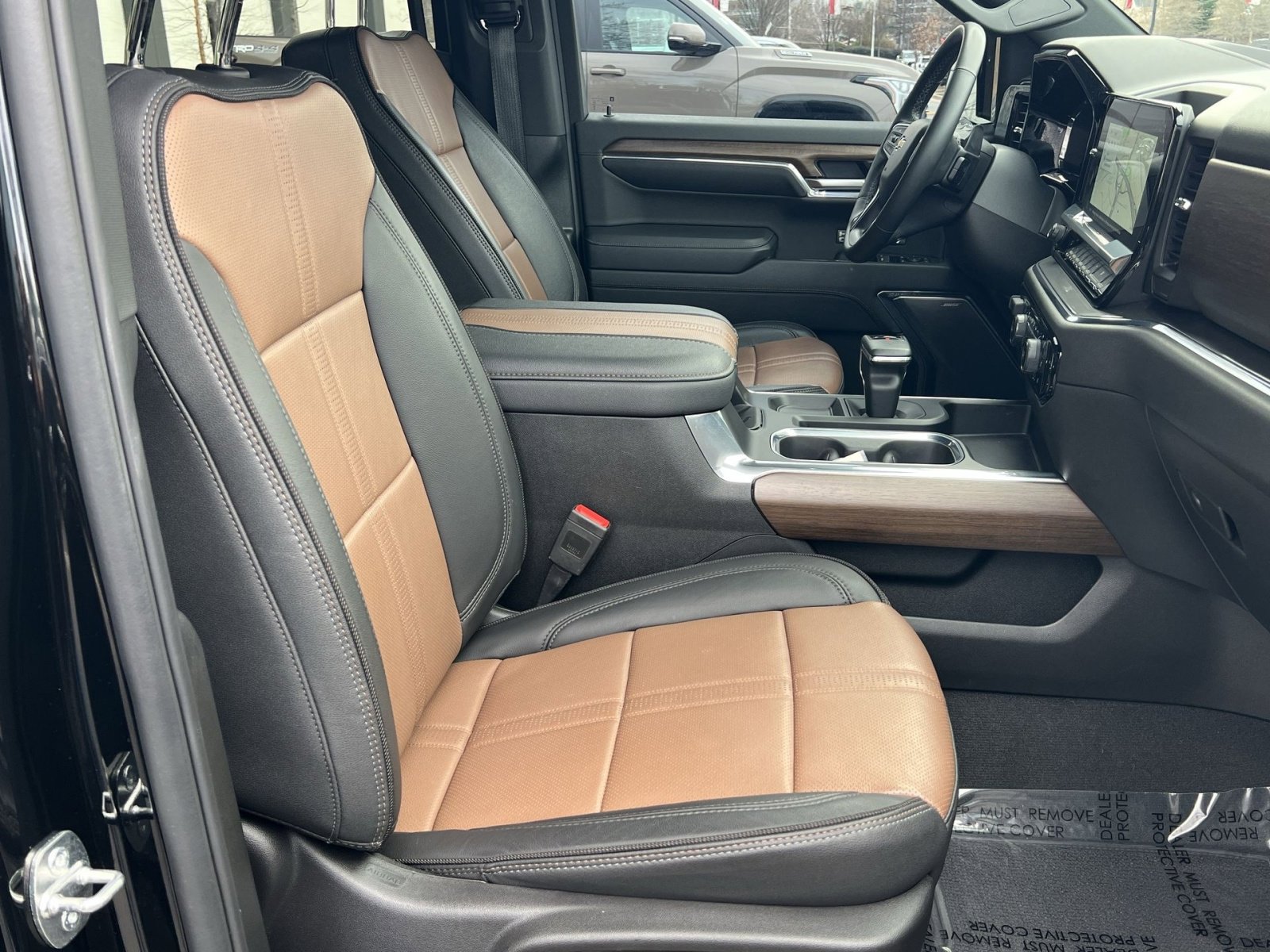 Used 2024 Chevrolet Silverado 1500 High Country image 26