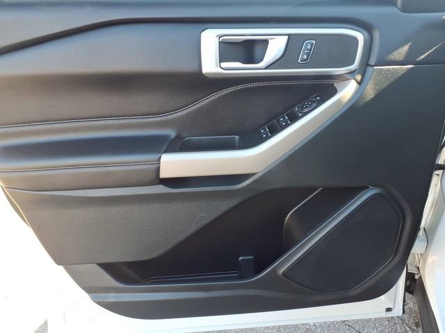 Certified 2024 Ford Explorer XLT w/ Class IV Trailer Tow Package image 15