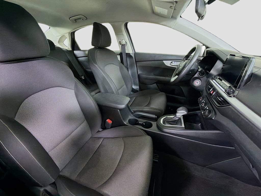 Used 2024 Kia Forte LXS FWD image 27