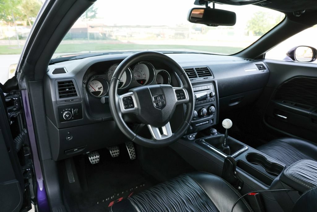 Used 2013 Dodge Challenger R/T Plus RWD image 13