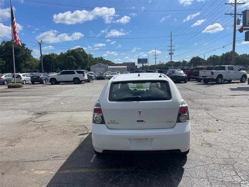 Used 2010 Pontiac Vibe w/ Preferred Package FWD image 6