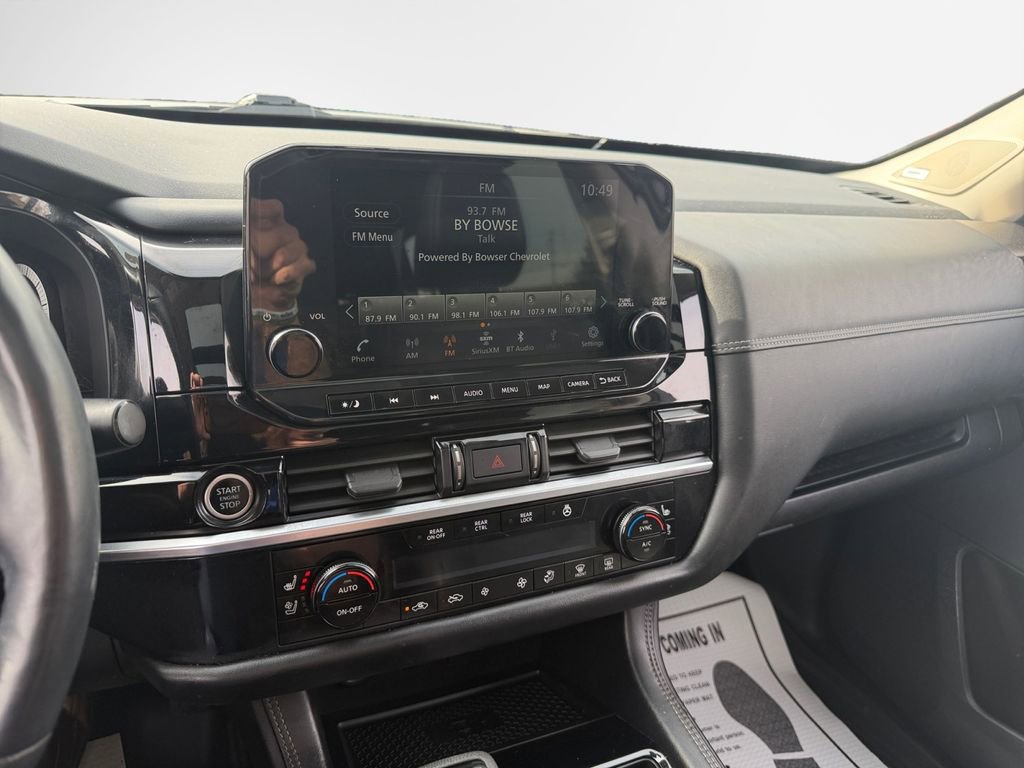Used 2023 Nissan Pathfinder Platinum image 22