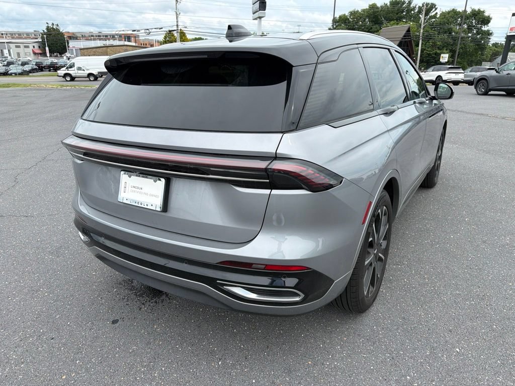 Certified 2025 Lincoln Nautilus Reserve AWD/4WD image 5