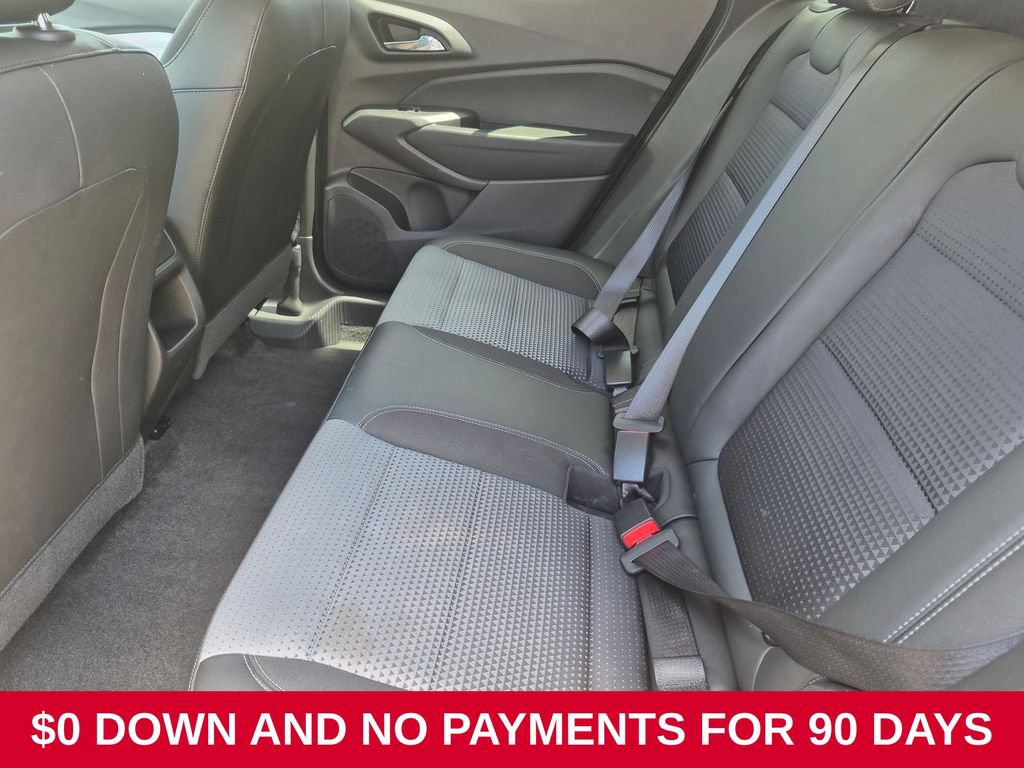 Used 2025 Chevrolet Trax LT w/ LT Convenience Package FWD image 25