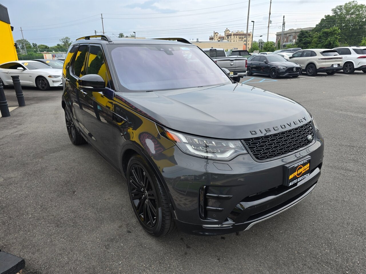 Used 2019 Land Rover Discovery HSE AWD/4WD image 4