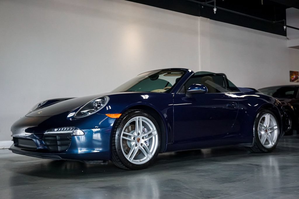 Used 2013 Porsche 911 Carrera RWD image 5