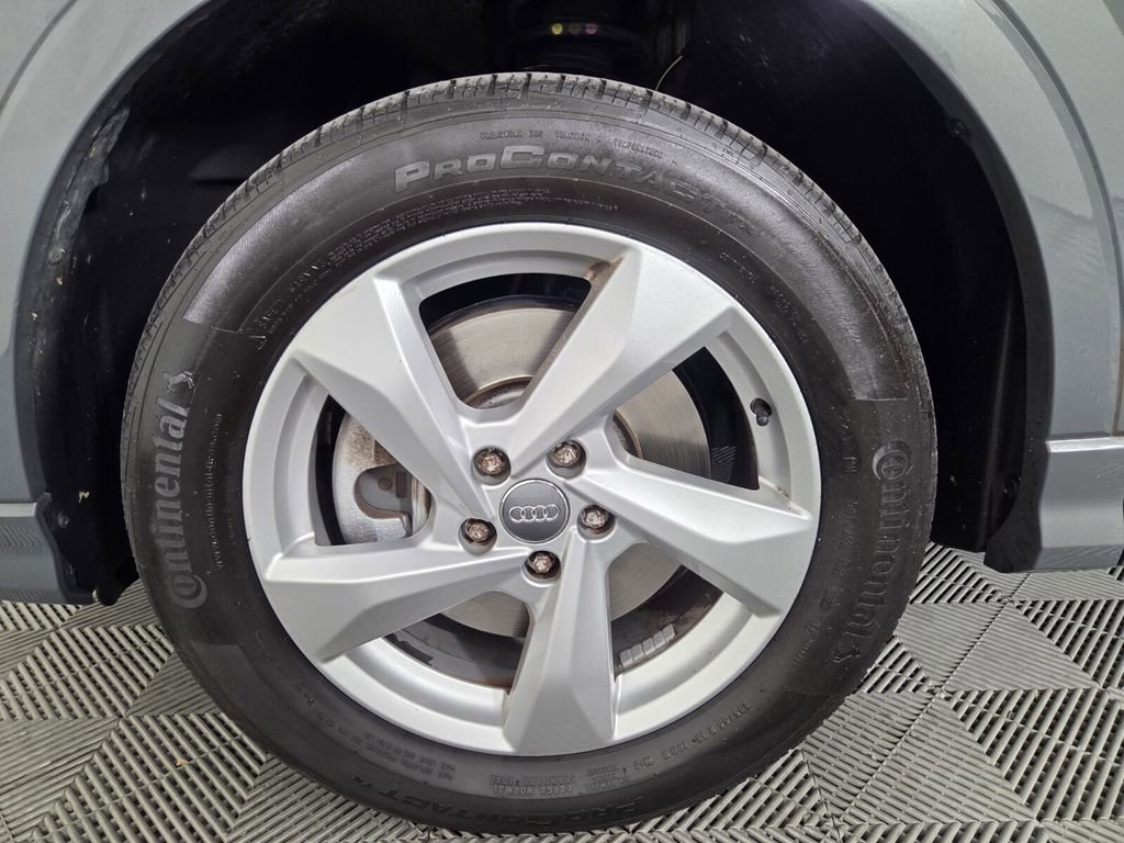 Used 2019 Audi Q3 2.0T Premium w/ Convenience Package AWD/4WD image 8