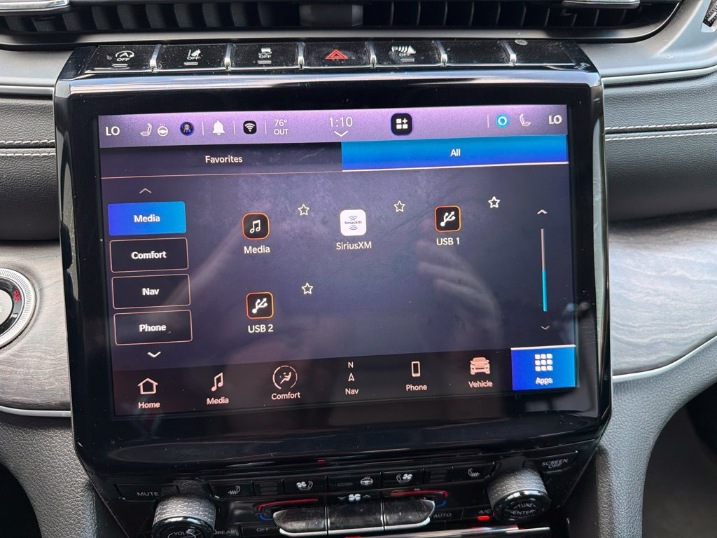Certified 2023 Jeep Grand Cherokee Limited w/ Luxury Tech Group II AWD/4WD image 91