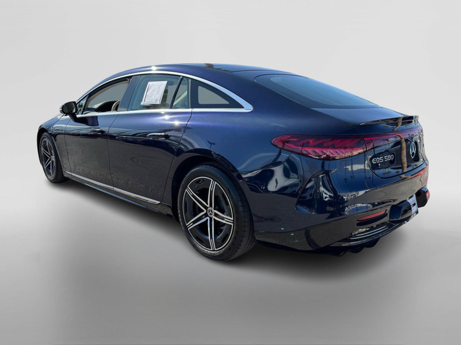 Certified 2023 Mercedes-Benz EQS 580 4MATIC Sedan image 3