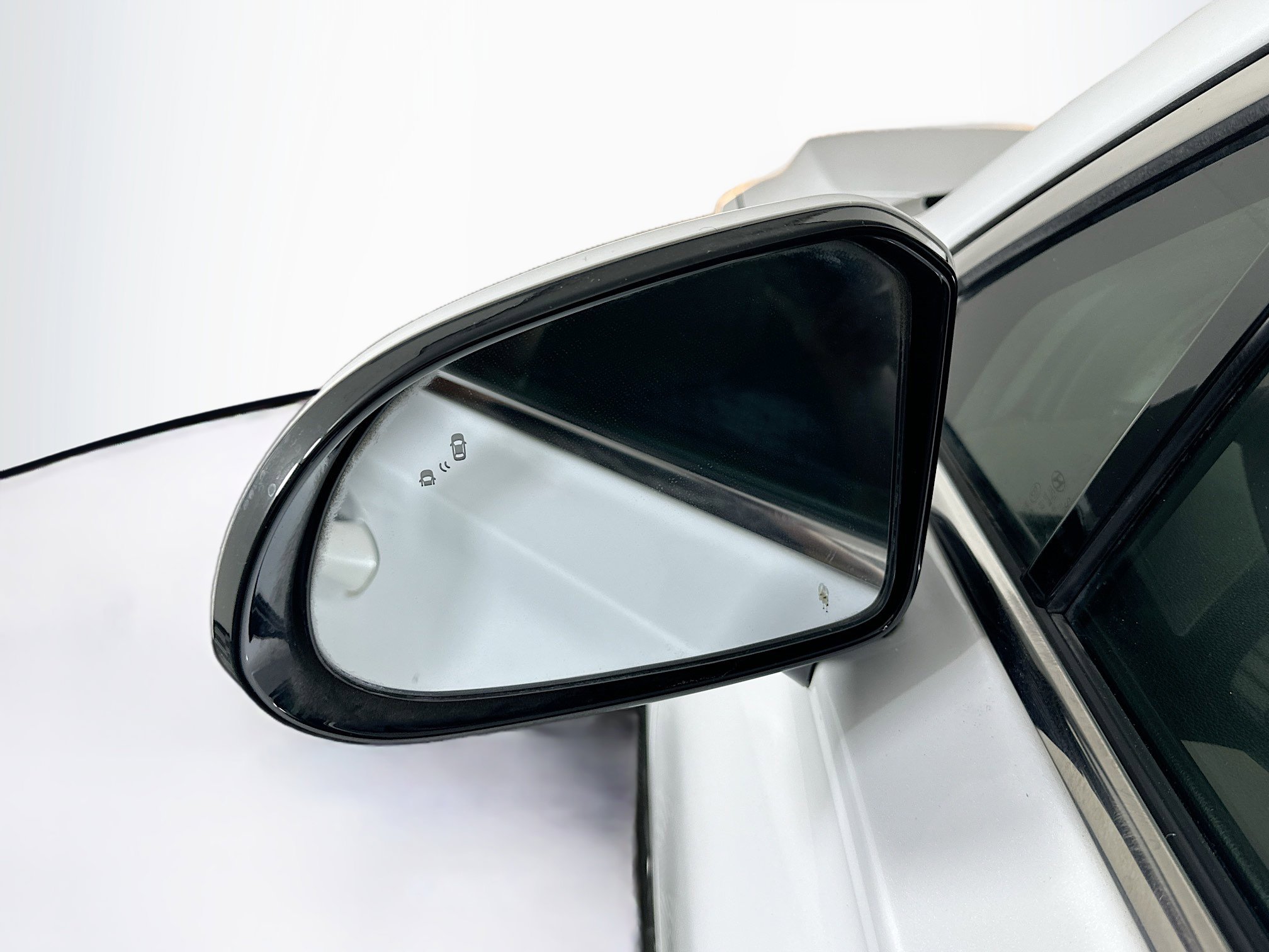 Used 2019 Hyundai Santa Fe SEL image 16