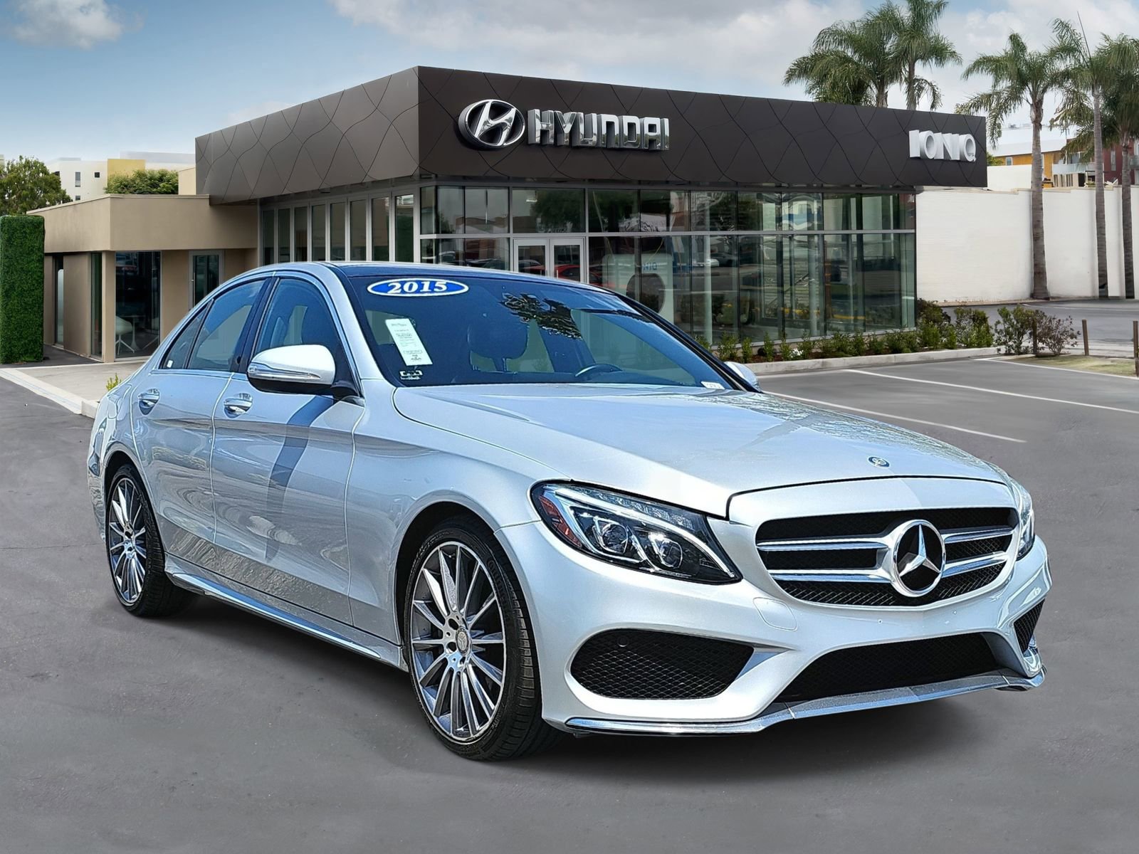 Used 2015 Mercedes-Benz C 400 4MATIC image 1