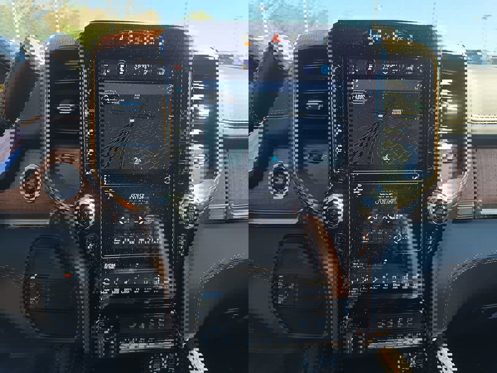 Used 2024 RAM 2500 Limited w/ Safety Group image 21