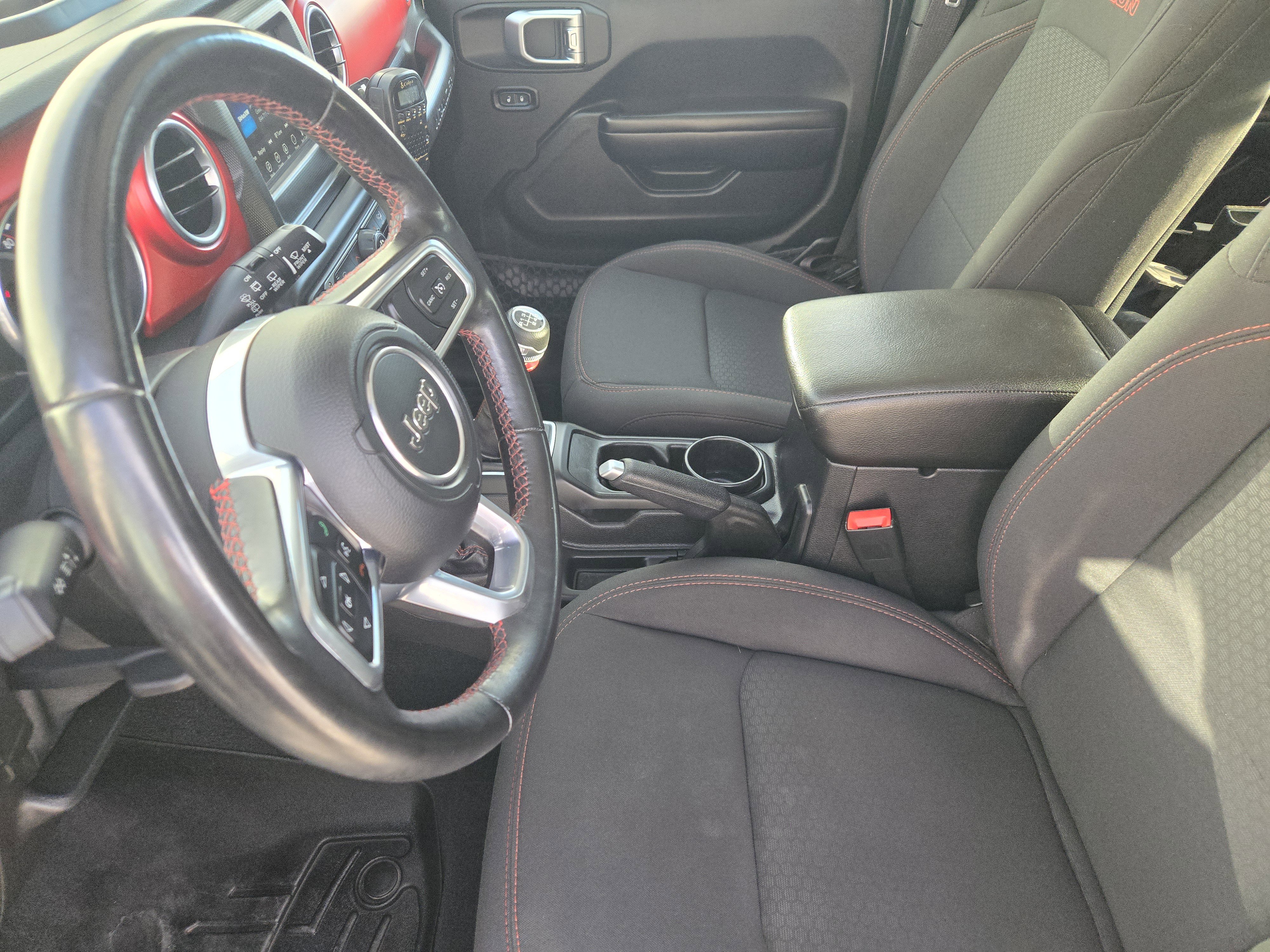 Used 2018 Jeep Wrangler Unlimited Rubicon image 15