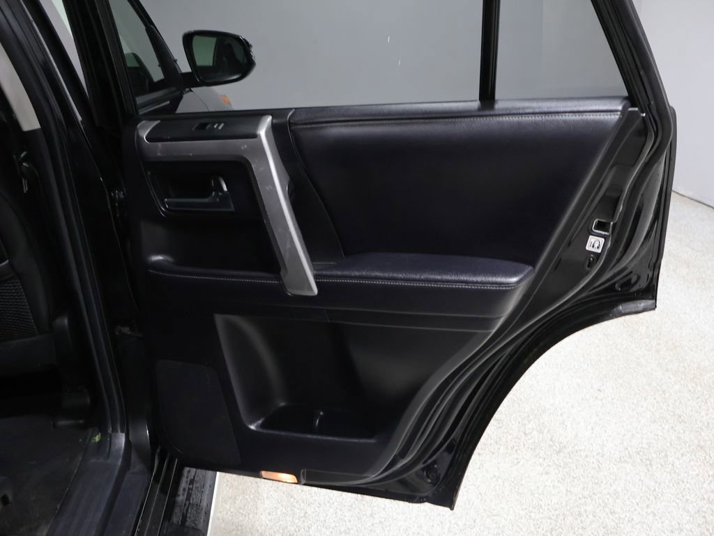 Used 2019 Toyota 4Runner SR5 Premium image 26