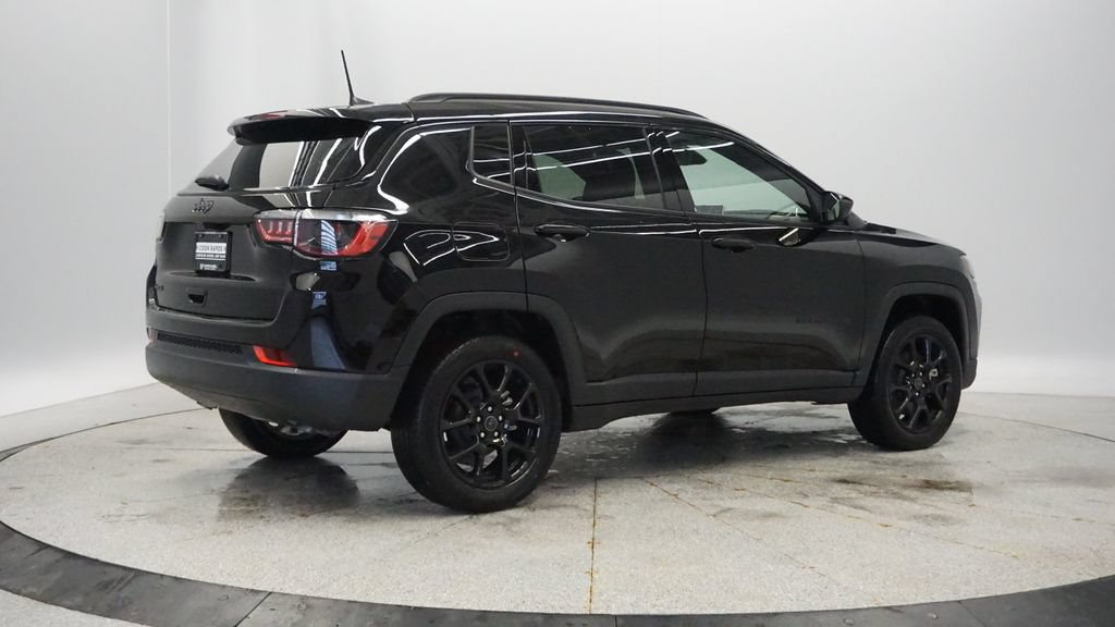 New 2026 Jeep Compass Latitude AWD/4WD image 10