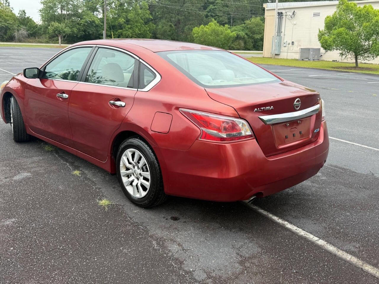 Used 2013 Nissan Altima 2.5 S FWD image 6