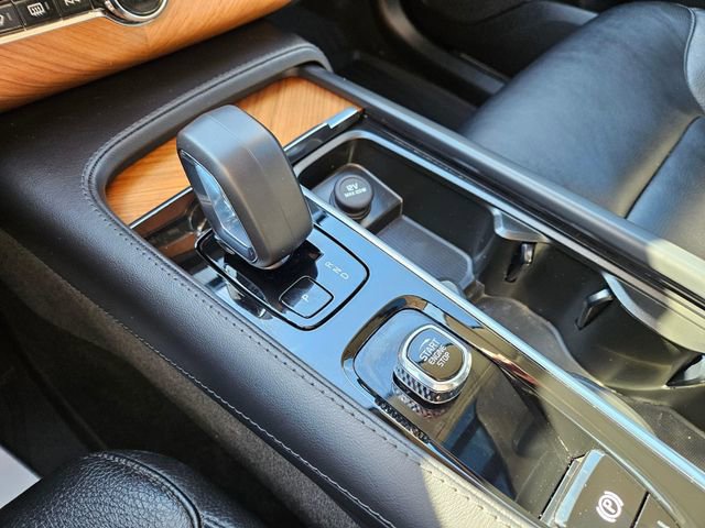 Used 2023 Volvo XC90 B6 Plus w/ Protection Package Premier image 29