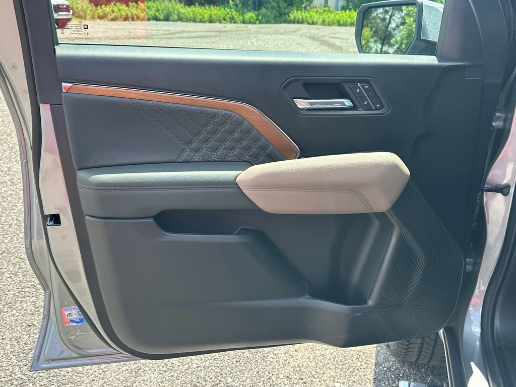 New 2026 GMC Canyon Denali AWD/4WD image 11