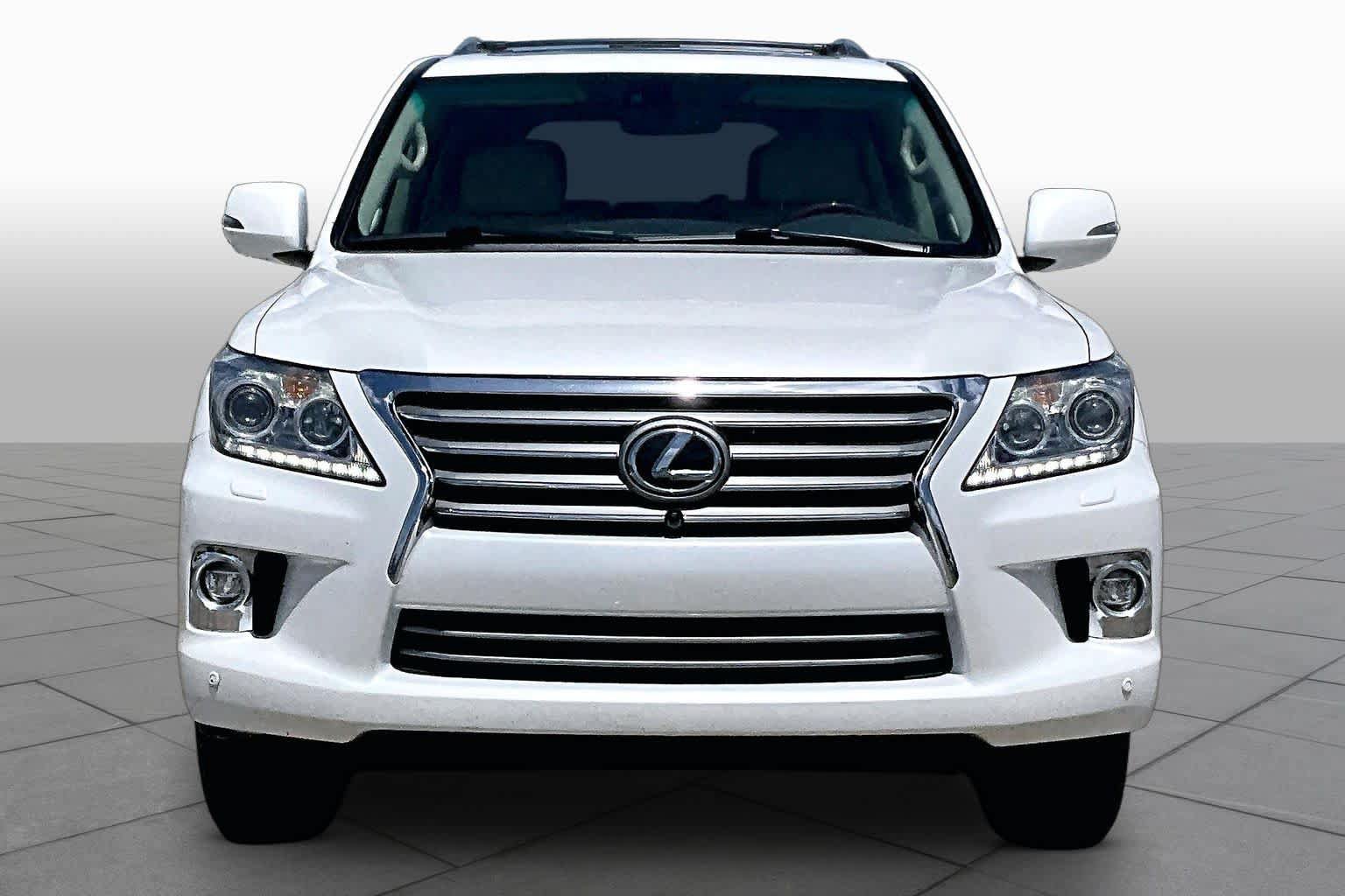 Used 2014 Lexus LX 570 4WD image 4