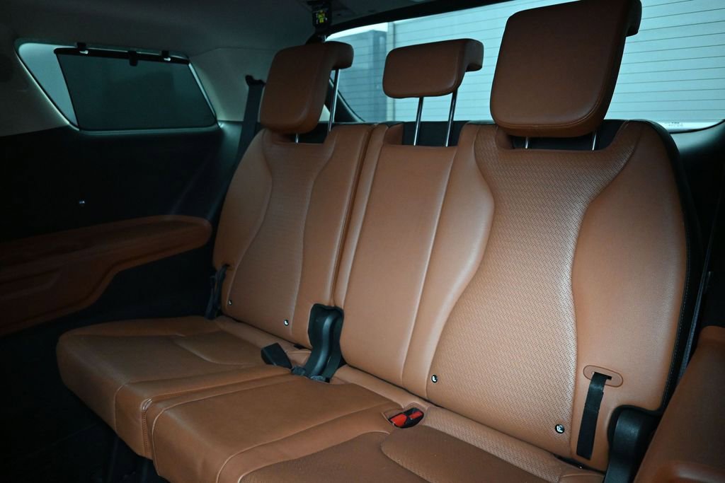 Used 2024 Kia Carnival SX Prestige FWD image 38