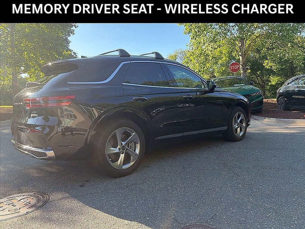 Certified 2026 Genesis GV70 2.5T Select AWD/4WD image 4