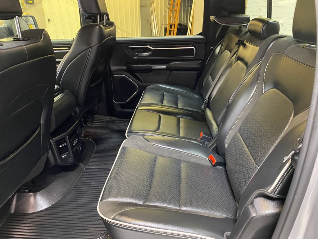 Used 2025 RAM 1500 Laramie AWD/4WD image 25