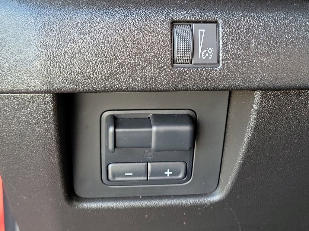 Used 2026 Chevrolet Colorado Trail Boss AWD/4WD image 15