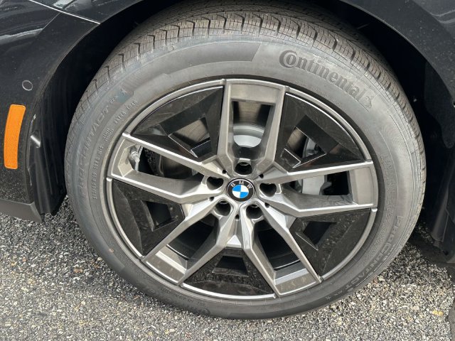 New 2027 BMW 530i xDrive w/ Premium Package AWD/4WD image 7