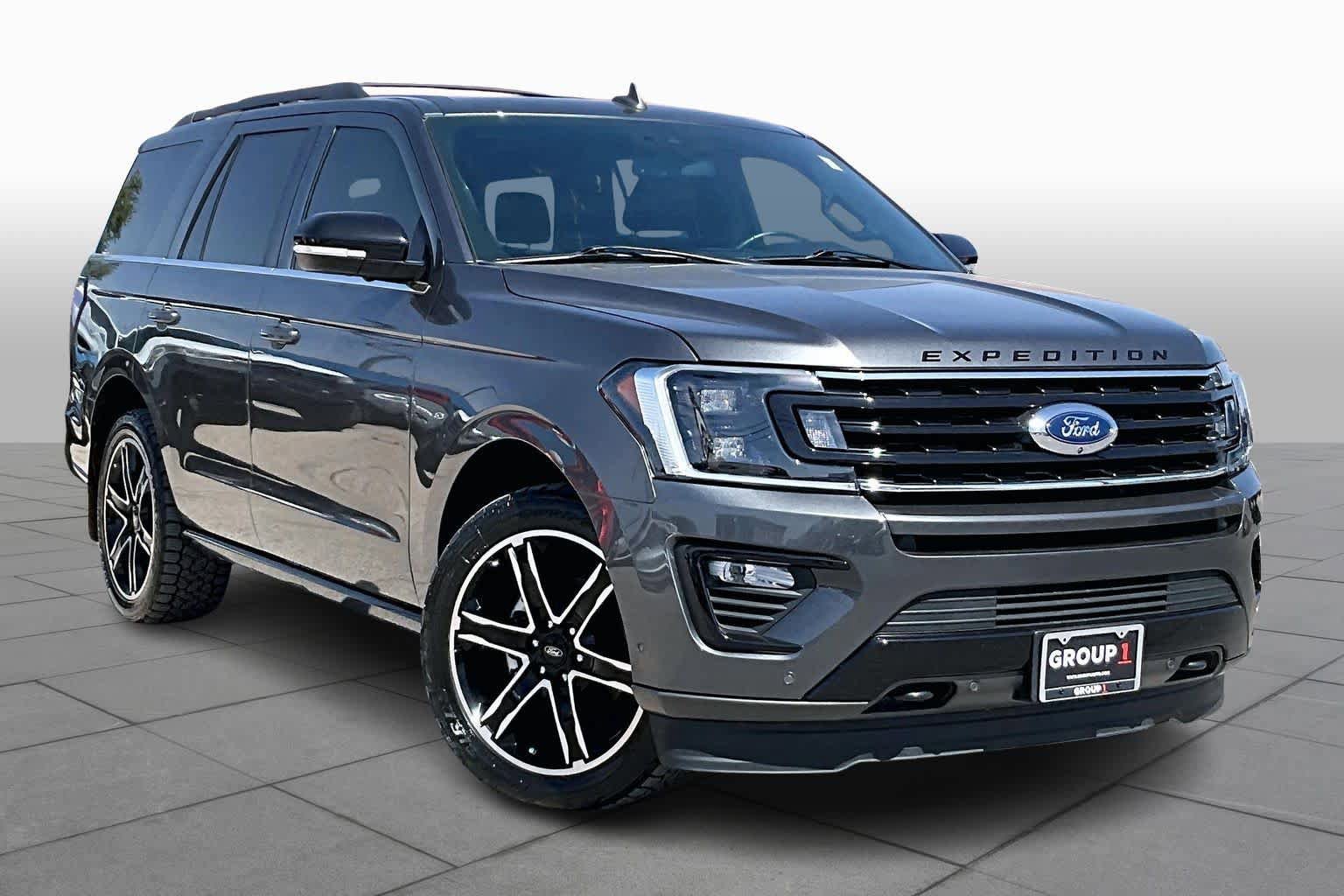 Used 2021 Ford Expedition Limited AWD/4WD image 3