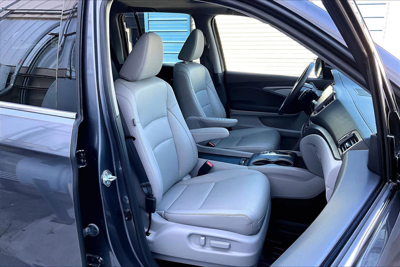 Used 2023 Honda Ridgeline RTL-E image 9